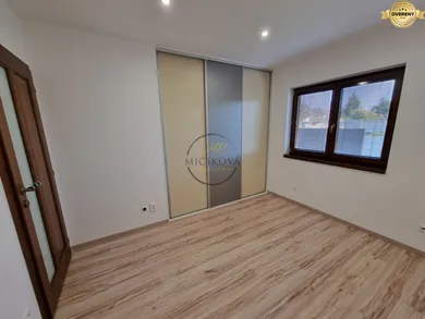 Na prenájom 4-izbový dom, 131 m², Čifáre