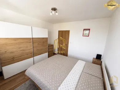 Na prenájom 3-izbový byt, 66 m², Senica, Štefánikova