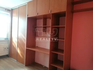 Na predaj 2-izbový byt, 49 m², Dubnica nad Váhom