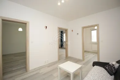 Na prenájom 4-izbový byt, 68 m², Bratislava-Petržalka, Lenardova