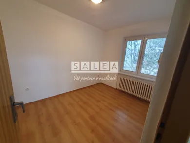 Na predaj 5-izbový dom, 119 m², Piešťany