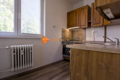 Na prenájom 3-izbový byt, 52 m², Prievidza, Š. Králika