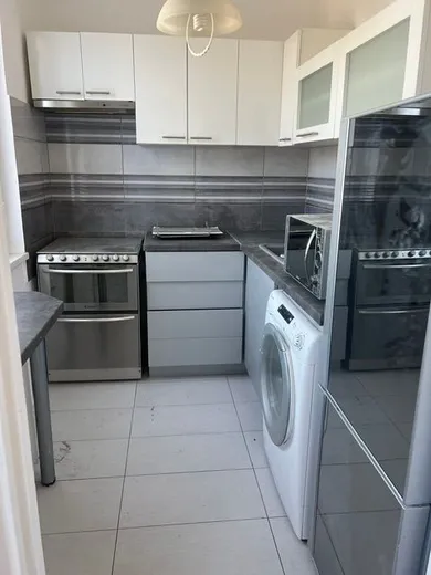 Na predaj 3-izbový byt, 47 m², Bratislava-Dúbravka, Bullova