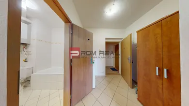 Na prenájom byt v Bratislava-Ružinov · €420 · Čiastočná rekonštrukcia