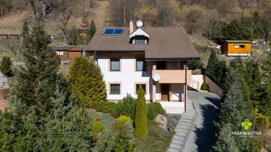 Na predaj 5-izbový dom, 300 m², Chvojnica