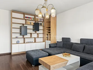 Na prenájom 3-izbový byt, 75 m², Bratislava-Petržalka, Fedinova