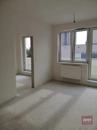 Na predaj 2-izbový byt, 40 m², Bratislava-Petržalka, Farského