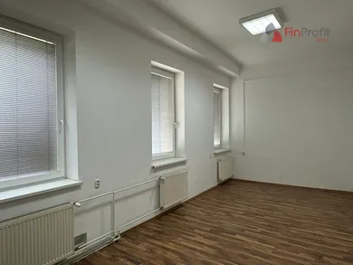 Komerčné priestory na prenájom, Bratislava-Staré Mesto · €155