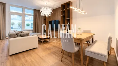 Na prenájom 3-izbový byt, 75 m², Bratislava-Staré Mesto, Zámocká