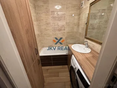 Byty na predaj 4-izbový, Košice-Sídlisko Ťahanovce · €218 000