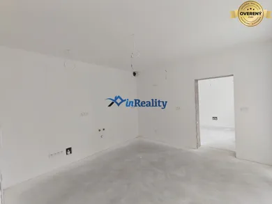 Na predaj 3-izbový byt, 89 m², Hriňová, Školská