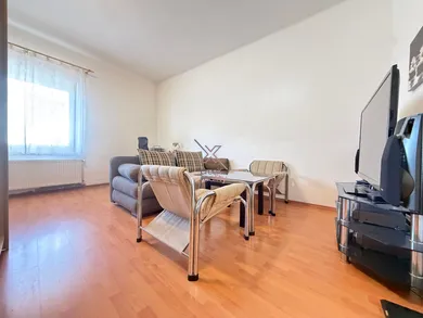 Na prenájom 2-izbový byt, 55 m², Trnava, Jerichova
