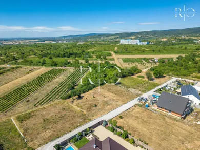 Na predaj pozemok, 198 m², Modra