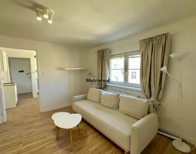 Apartments for rent, 2-room in Bratislava-Staré Mesto · €900