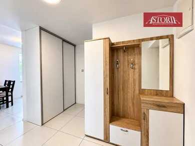 Na prenájom 2-izbový byt, 55 m², Martin, Pribinova