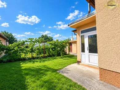 Na predaj 3-izbový dom, 90 m², Oslany