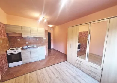 Byty na predaj 1-izbový, Komárno · €67 900