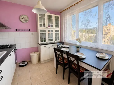 Apartments for rent, 3-room in Banská Bystrica · €890