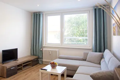 Na prenájom 2-izbový byt, 51 m², Trenčín, Soblahovská