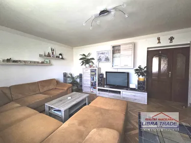 Na predaj 3-izbový byt, 94 m², Nové Zámky