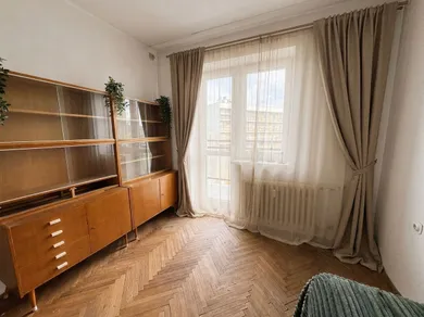 Na predaj 4-izbový byt, 111 m², Bratislava-Staré Mesto
