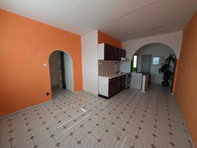 Na predaj 2-izbový byt, 57 m², Komárno, Meštianska ul.