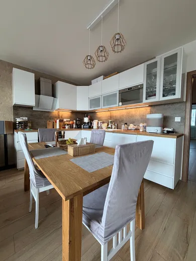Na prenájom 3-izbový byt, 75 m², Bratislava-Podunajské Biskupice