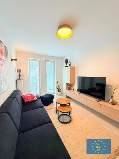 Квартири в оренду, 2-кімнатні, Košice-Staré Mesto · €850