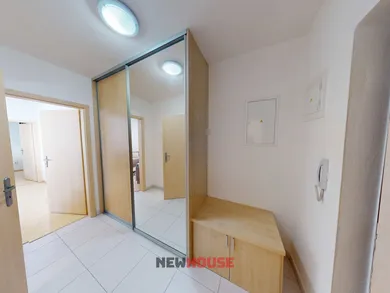 Na predaj 2-izbový byt, 61 m², Trenčín, Pod Sokolice