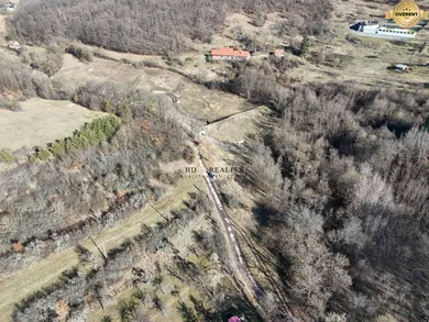 Na predaj pozemok, Krupina