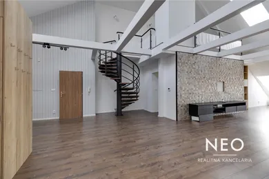 Mieszkania na sprzedaż, 4-pokojowe, Trnava · €549 900