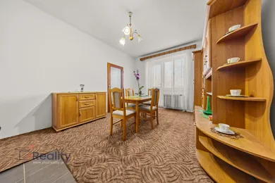 Na predaj 6-izbový dom, 230 m², Gabčíkovo, Hlavná