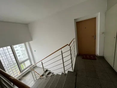 Na prenájom 3-izbový byt, 73 m², Bratislava-Nové Mesto, Stromová