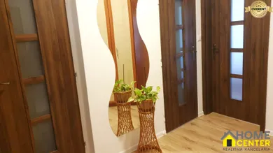 Na predaj 2-izbový byt, 48 m², Komárno