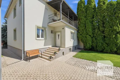 Na predaj 5-izbový dom, 192 m², Rovinka