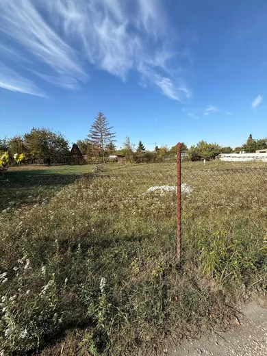 Pozemky na predaj, Komárno · €39 900