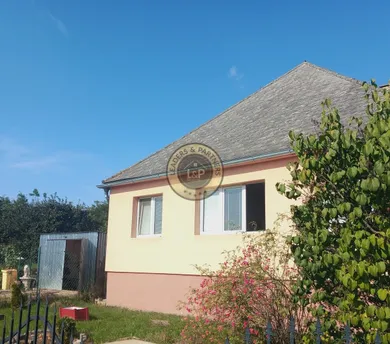Na predaj 3-izbový dom, 70 m², Tornyosnemeti