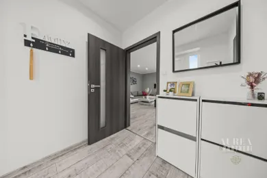 Na predaj 3-izbový dom, 107 m², Hurbanovo, Strieborná