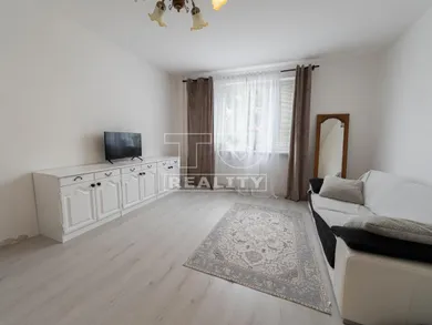 Квартири на продаж, 3-кімнатні, Topoľčany · €148 000