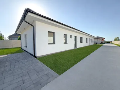 Domy na sprzedaż, Padáň · €157 000