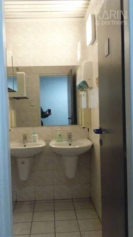 Na prenájom komerčné, 15 m², Bratislava-Dúbravka, Polianky