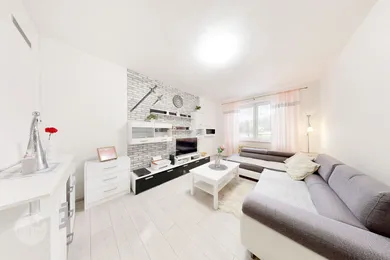 Mieszkania na sprzedaż, 2-pokojowe, Svit · €129 900