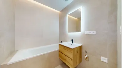 Na predaj 3-izbový byt, 68 m², Bratislava-Karlova Ves, Majerníkova