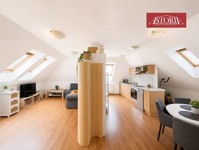 Na prenájom 3-izbový byt, 90 m², Martin, Jesenského