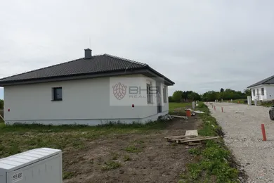 Na predaj dom v Reca · €273 000 · Novostavba