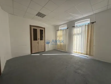 Na prenájom komerčné, 25 m², Šaľa, Kráľovská