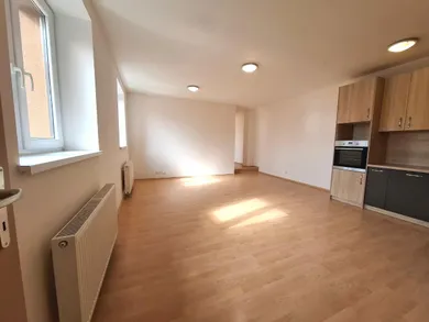 Na prenájom 3-izbový byt, 65 m², Kežmarok, Dr. Alexandra