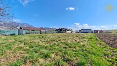 Na predaj pozemok, 726 m², Štiavnička