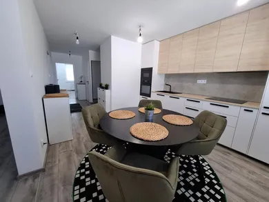 Byty na predaj 3-izbový, Bratislava-Ružinov · €385 000