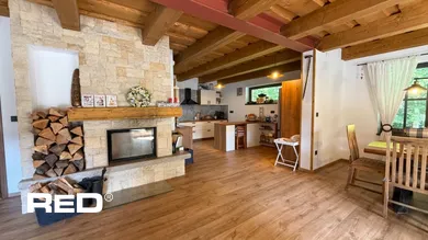 Na predaj 4-izbový rekreačný dom, 270 m², Terchová